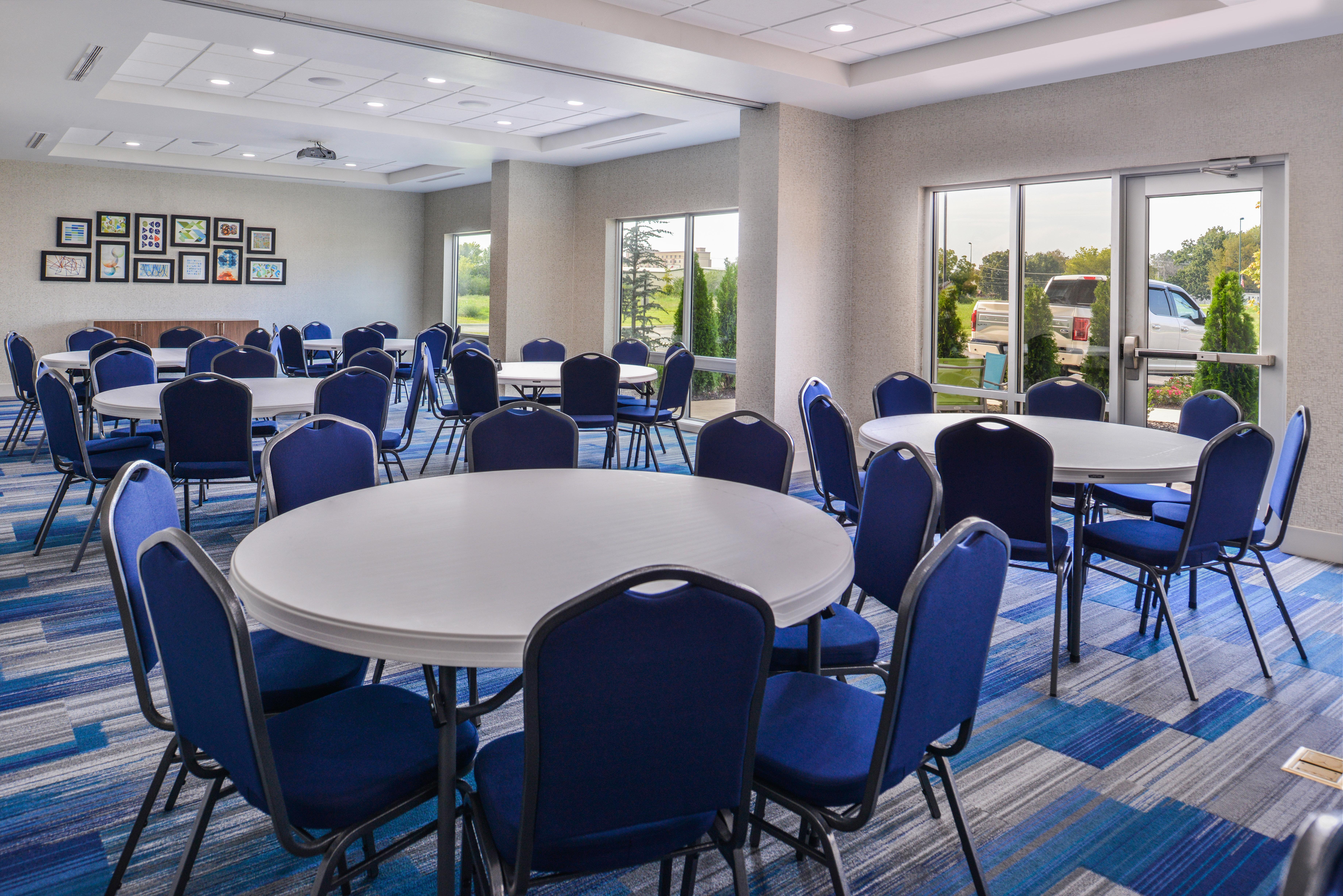 Holiday Inn Express & Suites - Siloam Springs By Ihg Kültér fotó